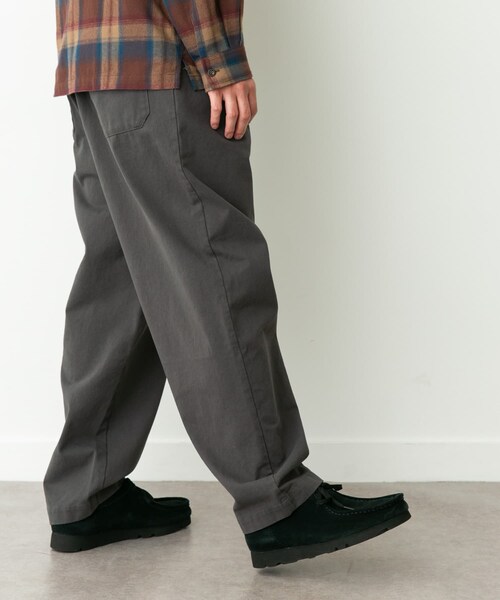 URBAN RESEARCH Sonny Label（アーバンリサーチサニーレーベル）の「ベーシックワイドイージーチノパンツ（チノパンツ・メンズ・ブラック/チャコール/ネイビー/ベージュ・S/M/L）」の21枚目の写真