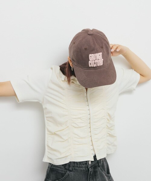 KBF（ケイビーエフ）の「プランプチェーンステッチCAP（キャップ・レディース・IVORY/BROWN/GREEN・one）」の2枚目の写真