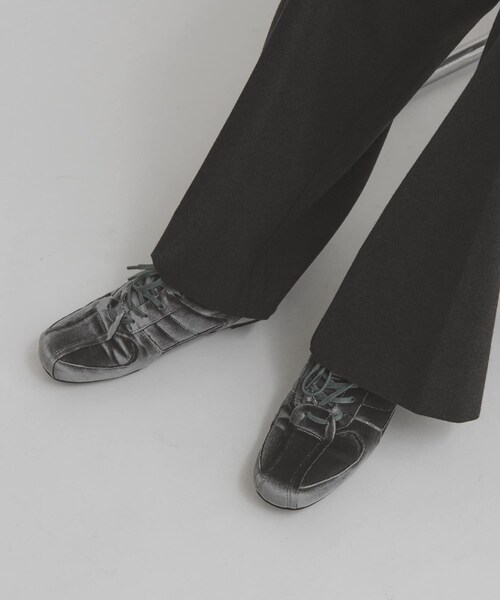 KBF（ケイビーエフ）の「ベロアスニーカー（スニーカー・レディース・BROWN/BLUE GRAY・37/38/39）」の4枚目の写真