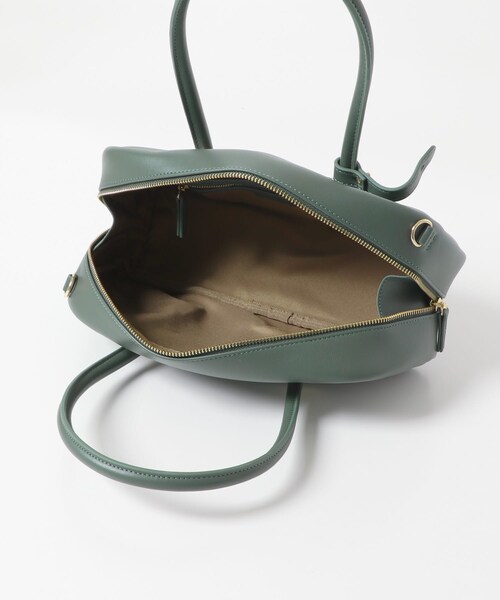 URBAN RESEARCH ROSSO（アーバンリサーチロッソ）の「LE VERNIS　Eyelet wide boston（ボストンバッグ・レディース・オリーブ/モカ/ブラック・-）」の14枚目の写真