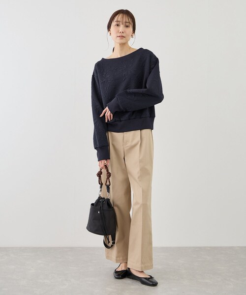 ROPE' PICNIC（ロペピクニック）の「2WAYボートネック花柄ふくれジャガードプルオーバー（スウェット・レディース・ホワイト/ネイビー/サックス・F）」の14枚目の写真