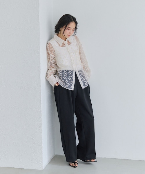 VIS（ビス）の「刺しゅうレースオーバーシャツ（シャツ/ブラウス・レディース・キナリ系・F）」の4枚目の写真