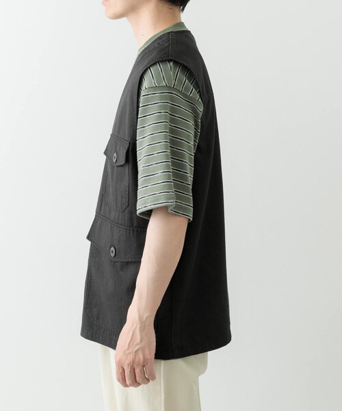 ITEMS URBANRESEARCH（アイテムズ アーバンリサーチ）の「マルチポケットVネックベスト（ベスト・メンズ・BLK/IVO/BEG・M/L）」の18枚目の写真