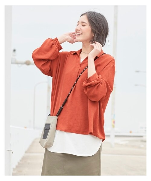 nissen（ニッセン）の「大きいサイズヒンヤリ・シワになりにくい伸びるスキッパ―ゆるシャツ（接触冷感・UVカット）（シャツ/ブラウス・レディース・アプリコットオレンジ/オフホワイト/アクアブルー/ネイビー・L~LL相当/3L~4L相当/5L~6L相当/8L相当/10L相当）」の17枚目の写真