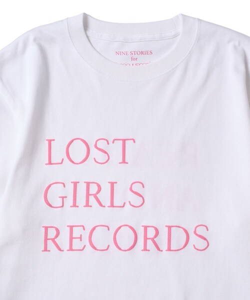 bonjour records(ボンジュールレコーズ)の「LOST GIRLS BOOKS for bonjour records BIG LOGO S/S Tee - ロストガールズブックス エクスクルーシブ Tシャツ(Tシャツ/カットソー・レディース・ホワイト/ダークブラウン/ピンク・F)」の10枚目の写真