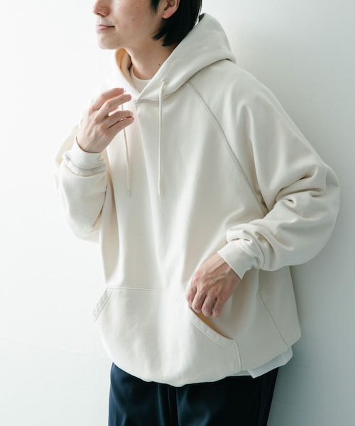 ITEMS URBANRESEARCH(アイテムズ アーバンリサーチ)の「SCREEN STARS 日焼け加工 カラースウェットパーカー(パーカー・メンズ・BLU/NTL/ORG/BLK・M/L)」の1枚目の写真