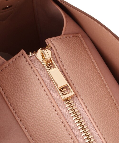 VIS(ビス)の「フラワーカットショルダーバッグ/2WAY(ショルダーバッグ・レディース・ブラック/オフホワイト/ピンク系/サックス・F)」の17枚目の写真