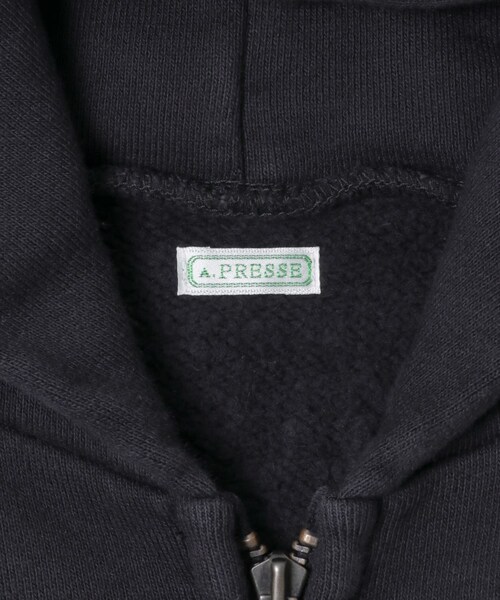 URBAN RESEARCH(アーバンリサーチ)の「A PRESSE Vintage Zip Sweat Hoodie(パーカー・メンズ・BLACK/GREEN・2/3/4)」の9枚目の写真