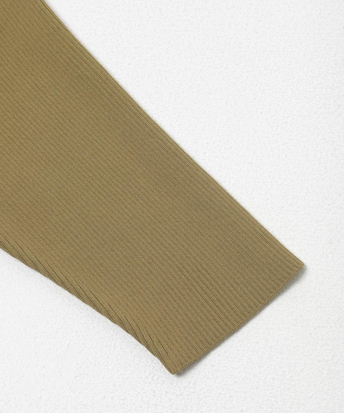 URBAN RESEARCH(アーバンリサーチ)の「Vネックハーフスリーブリブニット(ニット/セーター・レディース・IVORY/KHK BEIGE/NAVY・Free)」の8枚目の写真