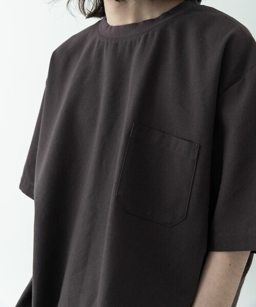 URBAN RESEARCH Sonny Label（アーバンリサーチサニーレーベル）の「接触冷感リネン混ショートスリーブTシャツ（Tシャツ/カットソー・メンズ・ストライプ/チャコール/ブラック・M/L/XL）」の13枚目の写真