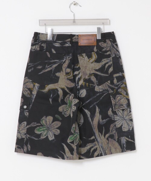 URBAN RESEARCH（アーバンリサーチ）の「Andersson Bell　FLOWER OVERLAY CARGO SHORTS（その他パンツ・メンズ・BLK/BEI・46/48）」の9枚目の写真