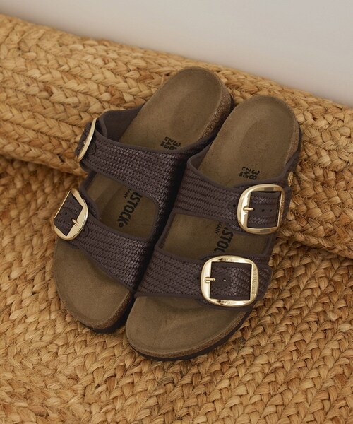 ADAM ET ROPE'（アダムエロペ）の「【J'aDoRe・店舗限定】【BIRKENSTOCK(ビルケンシュトック)】Arizona Big Buckle TEX Raffia（サンダル・レディース・ブラウン・36/37/38/39）」の5枚目の写真