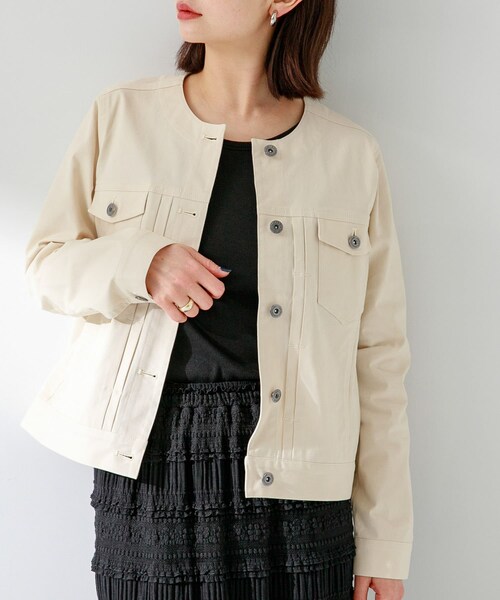 URBAN RESEARCH Sonny Label（アーバンリサーチサニーレーベル）の「ナチュラルストレッチノーカラーコットンジャケット（ノーカラージャケット・レディース・アイボリー/ブルーグレー/ベージュ・FREE）」の4枚目の写真