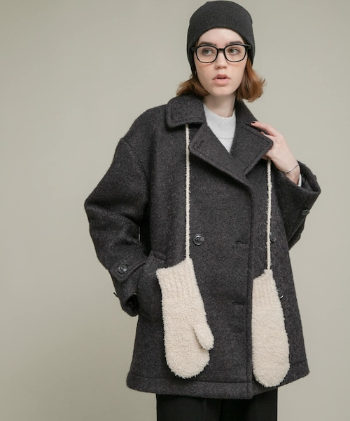 URBAN RESEARCH Sonny Label（アーバンリサーチサニーレーベル）の「ウールライクカーリーシャギーコクーンコート（テーラードジャケット・レディース・エクリュ/グレー/チャコール・FREE）」の3枚目の写真