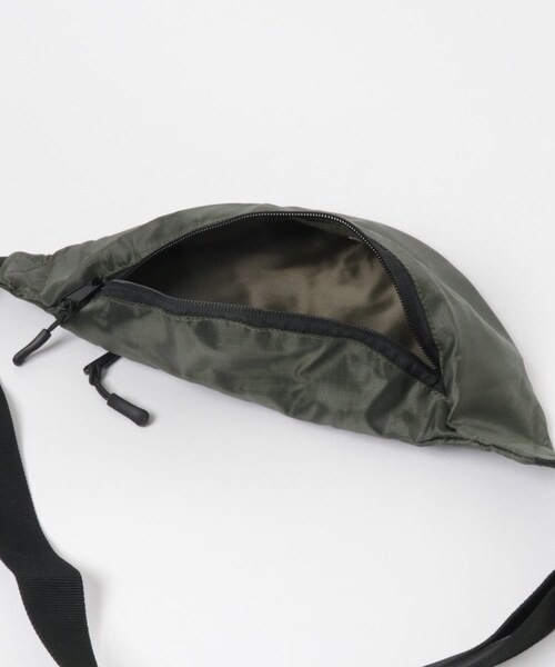 THE GOODLAND MARKET（ザグッドランドマーケット）の「『別注』PARKS PROJECT×TGM　WAIST BAG（ボディバッグ/ウエストポーチ・メンズ・Gray/White・one）」の13枚目の写真
