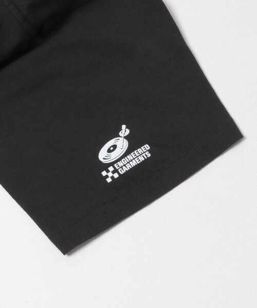 URBAN RESEARCH(アーバンリサーチ)の「Engineered Garments PRINTED CROSS CREW TEE(Tシャツ/カットソー・メンズ・White/Black/Grey・S/M/L)」の13枚目の写真