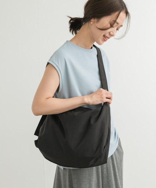 URBAN RESEARCH DOORS（アーバンリサーチドアーズ）の「ウォッシャブルショルダーバッグ（ショルダーバッグ・レディース・BLACK/IVORY・one）」の12枚目の写真