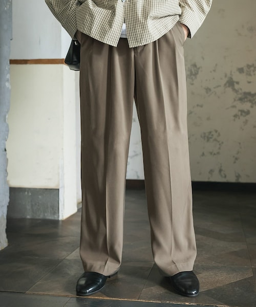 SENSE OF PLACE by URBAN RESEARCH（センスオブプレイスバイアーバンリサーチ）の「ダブルタックワイドスラックス（その他パンツ・メンズ・BLACK/GRAY/BROWN/KHAKI・M/L）」の4枚目の写真