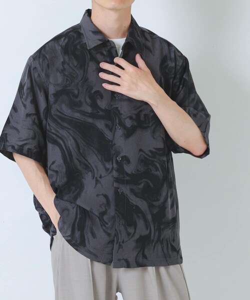 ITEMS URBANRESEARCH(アイテムズ アーバンリサーチ)の「マーブルプリントレギュラーカラーショートスリーブシャツ(シャツ/ブラウス・メンズ・BEIGE/BLACK/WHITE・M/L)」の16枚目の写真