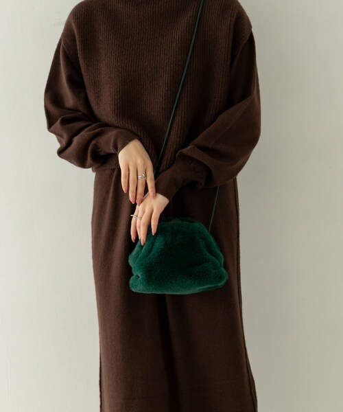 RODE SKO（ロデスコ）の「Anita Bilardi　ミニショルダーバッグ（ショルダーバッグ・レディース・P.BEIGE/GREEN・FREE）」の4枚目の写真
