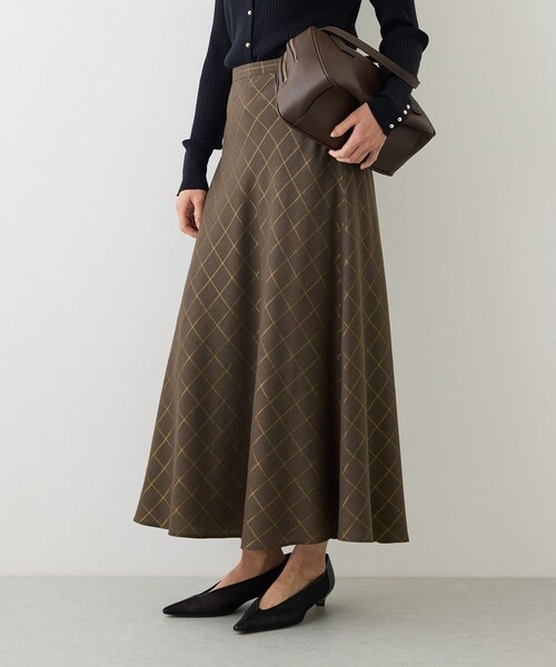 ROPE'(ロペ)の「【J'aDoRe・一部店舗限定サイズ】ラメチェックマーメイドスカート/セットアップ対応・イージーケア(スカート・レディース・ブラウン系・36/38)」の20枚目の写真