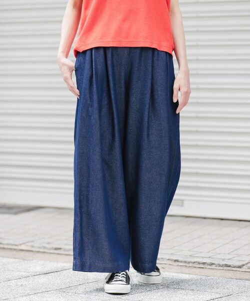 URBAN RESEARCH DOORS（アーバンリサーチドアーズ）の「FORK&SPOON　セルロースデニムワイドパンツ（デニムパンツ・レディース・BLACK/BLUE・1/2）」の14枚目の写真