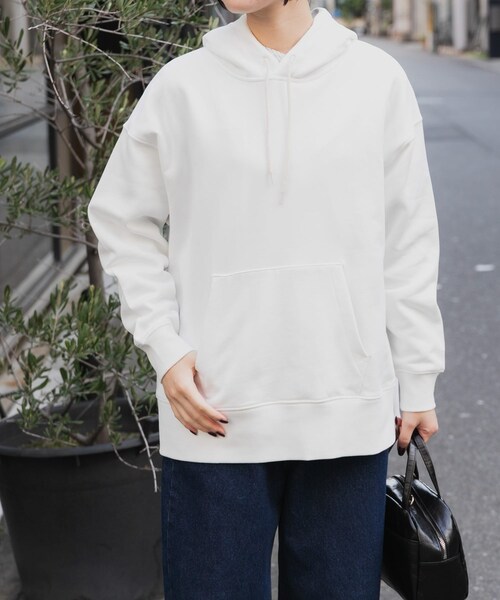 URBAN RESEARCH DOORS(アーバンリサーチドアーズ)の「FORK&SPOON クリア裏毛フーディースウェット(パーカー・レディース・OATMEAL/OFF・1)」の2枚目の写真