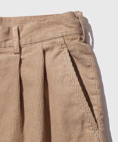 ADAM ET ROPE'(アダムエロペ)の「CORDUROY SHORTS(その他パンツ・メンズ・ホワイト/ベージュ/ネイビー/ブルー系/イエロー・L/M)」の13枚目の写真