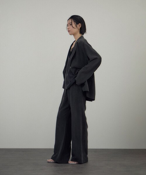 ADAM ET ROPE'（アダムエロペ）の「フレンチレースフィブリルサテンキャミソール（キャミソール・レディース・ブラック/オフホワイト・F）」の7枚目の写真