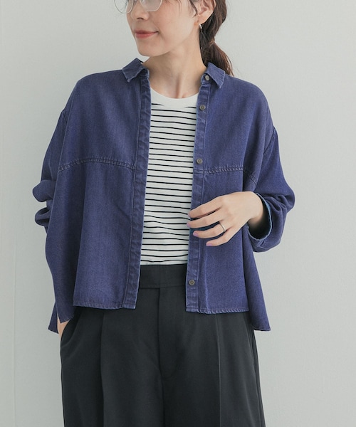 URBAN RESEARCH DOORS（アーバンリサーチドアーズ）の「デニム切替ショート丈シャツ 26AW（シャツ/ブラウス・レディース・INDIGO/ONE WASH・Free）」の5枚目の写真