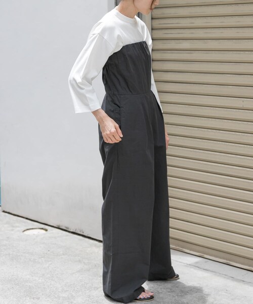 URBAN RESEARCH DOORS(アーバンリサーチドアーズ)の「FORK&SPOON ベアトップオールインワン(サロペット/オーバーオール・レディース・BLACK/KHAKI・1/2)」の8枚目の写真
