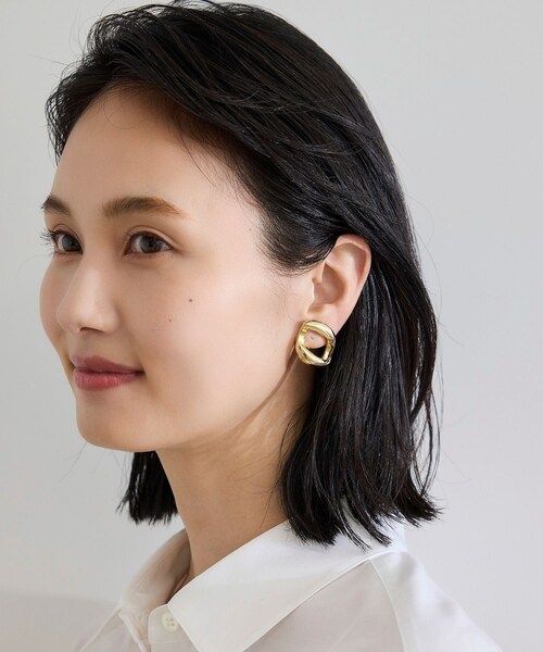 ROPE'(ロペ)の「【WEB限定】【IRIS47(イリス)】rome earring(イヤリング・レディース・ゴールド/シルバー・F)」の8枚目の写真