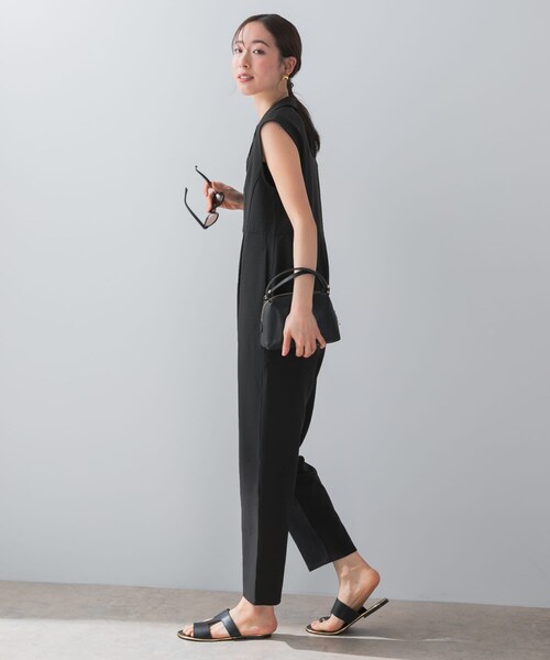 URBAN RESEARCH ROSSO(アーバンリサーチロッソ)の「『UR TECH DRYLUXE』F by ROSSO オープンカラーオールインワン(サロペット/オーバーオール・レディース・BLACK/BEIGE/MOCHA・34/36/38)」の8枚目の写真