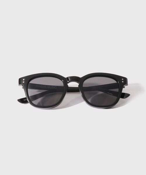 ADAM ET ROPE'(アダムエロペ)の「【ISNESS MUSIC/イズネス ミュージック】KENNY SUNGLASSES(サングラス・メンズ・ブラック/ライトグレー・F)」の3枚目の写真