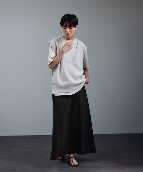 ADAM ET ROPE'（アダムエロペ）の「リネンバイヤススカート［GENTLE LINEN］（スカート・レディース・グレー/ホワイト/ブルー/ブラック/グレー系・F）」の9枚目の写真