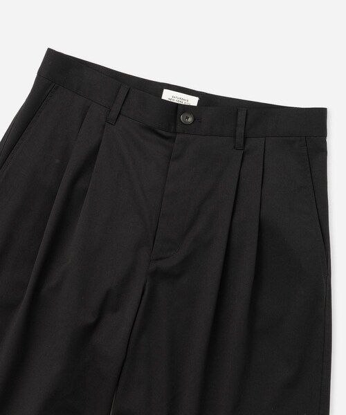 Saturdays NYC(サタデーズ ニューヨークシティ )の「Feliz Two Tuck Walk Short(その他パンツ・レディース・ブラック/オリーブ・L/M/S/XL)」の19枚目の写真