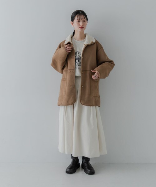 URBAN RESEARCH（アーバンリサーチ）の「ECOPELフェイクムートンリバーシブルコート（ムートンコート・レディース・IVO×CML/BRN×BRN/OFF×GREGE・Free）」の11枚目の写真
