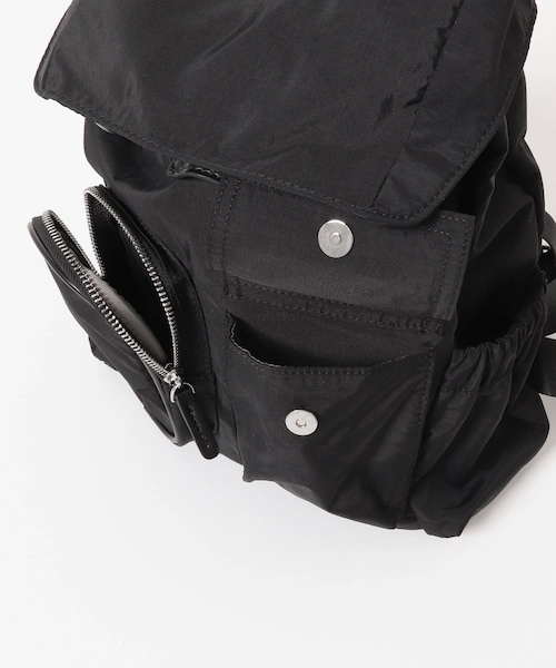 SENSE OF PLACE by URBAN RESEARCH（センスオブプレイスバイアーバンリサーチ）の「撥水マルチポケットナイロンリュック（バックパック/リュック・レディース・BLACK/BROWN・one）」の11枚目の写真