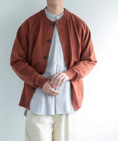URBAN RESEARCH DOORS(アーバンリサーチドアーズ)の「FORK&SPOON ウーステッドヤーンクルーネックカーディガン(カーディガン/ボレロ・メンズ・LIGHTGRAY/BLACK/RENGA・4/5)」の3枚目の写真