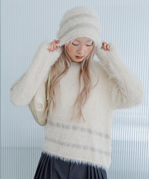 KBF（ケイビーエフ）の「ラインデザインシャギーニットビーニー（ニットキャップ/ビーニー・レディース・IVORY/BROWN/CHARCOAL・One）」の7枚目の写真