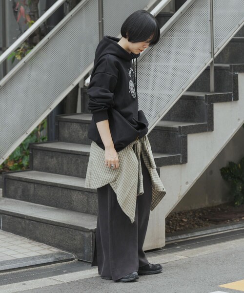 URBAN RESEARCH（アーバンリサーチ）の「鳥貴族×UR　UnuboResearch  PARKA（スウェット・メンズ・GRAY/RED/CHARCOAL/BLACK/MOCHA・M/L/XL）」の12枚目の写真