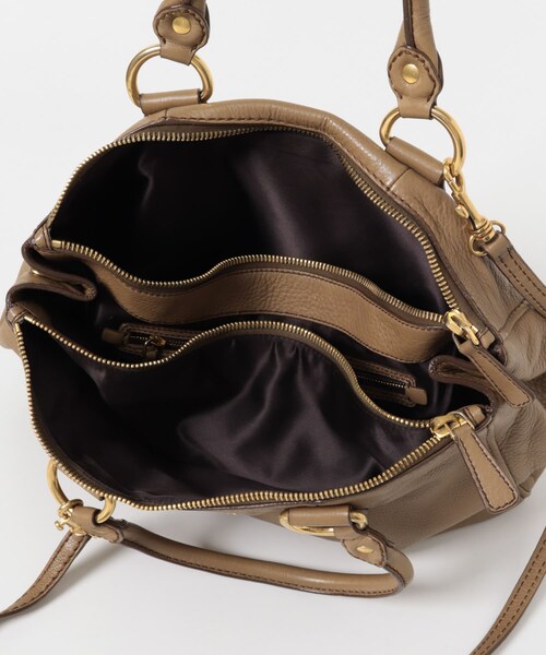 URBAN RESEARCH(アーバンリサーチ)の「VINTAGE MIUMIU 00sレザー2WAYショルダー(ボストンバッグ・レディース・-・-)」の8枚目の写真