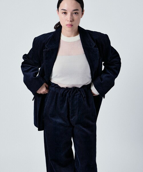 ADAM ET ROPE'(アダムエロペ)の「2WAY WAIST GATHER CORD PANTS UNISEX (SETUP対応)(その他パンツ・レディース・ダークブラウン/ベージュ/ネイビー・36/38/40/42)」の20枚目の写真