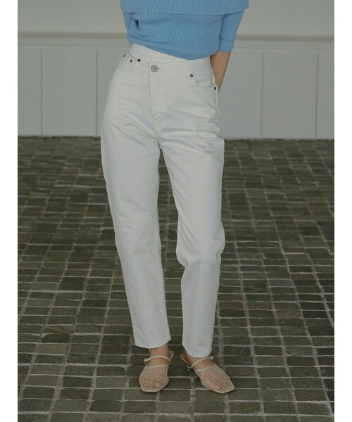 LAGUNAMOON（ラグナムーン）の「ウエストアシンメトリーデニムパンツ（デニムパンツ・レディース・ホワイト/アイスブルー・S/M）」の11枚目の写真