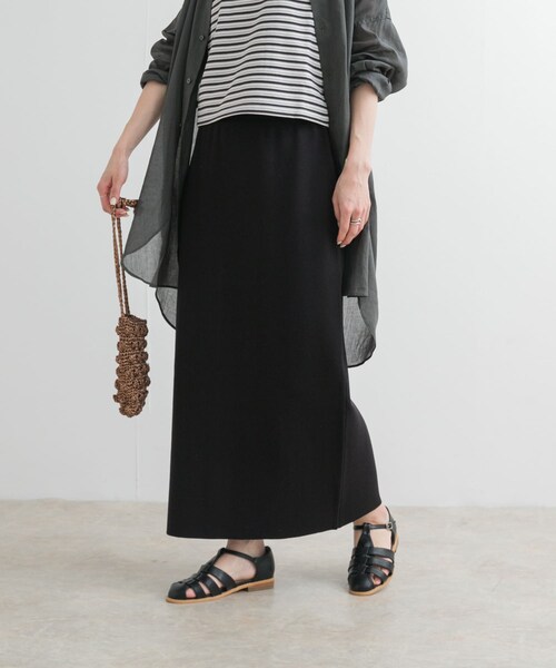 URBAN RESEARCH DOORS(アーバンリサーチドアーズ)の「リネン混ニットストレートスカート(スカート・レディース・BLACK/CHARCOAL・M)」の7枚目の写真