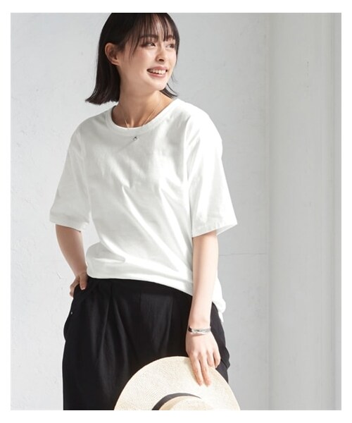 nissen（ニッセン）の「綿１００％汗染みしにくいクルーネック５分袖Ｔシャツ＜大きいサイズ有＞（Tシャツ/カットソー・レディース・黒/ネイビー/オフホワイト/グレイッシュモカ/モスカーキ/ロイヤルグリーン/バーガンディ/【不要】未定8/アプリコット/グレイッシュブルー/ラズベリー/サニーイエロー/ダークグリーン・L/LL/3L/4L/5L/6L/8L/10L/S/M）」の17枚目の写真