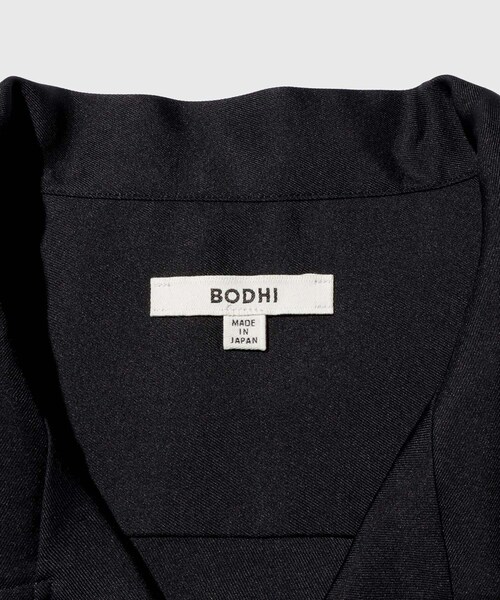 ADAM ET ROPE'（アダムエロペ）の「【BODHI/ボーディ】 VACANCES  WASHABLE MATTE SILK LS SHIRT（シャツ/ブラウス・メンズ・ネイビー・2/3）」の9枚目の写真
