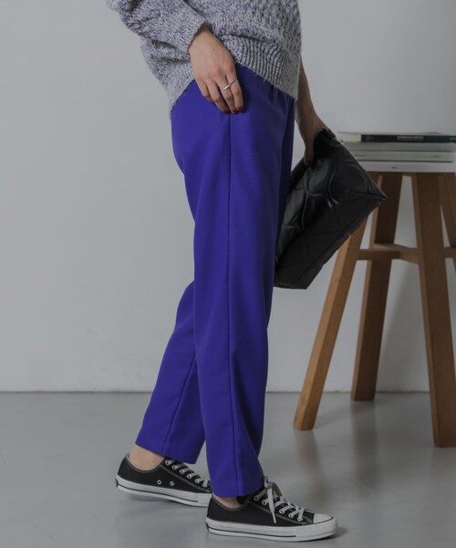 URBAN RESEARCH Sonny Label（アーバンリサーチサニーレーベル）の「TRカラーストレートパンツ（その他パンツ・レディース・ブルー/ブラック/ピンク・36/38）」の18枚目の写真