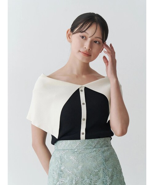 TONAL（トーナル）の「オフショルリブ2WAYニット（ニット/セーター・レディース・ブラック/レッド/ブルー・M）」の2枚目の写真