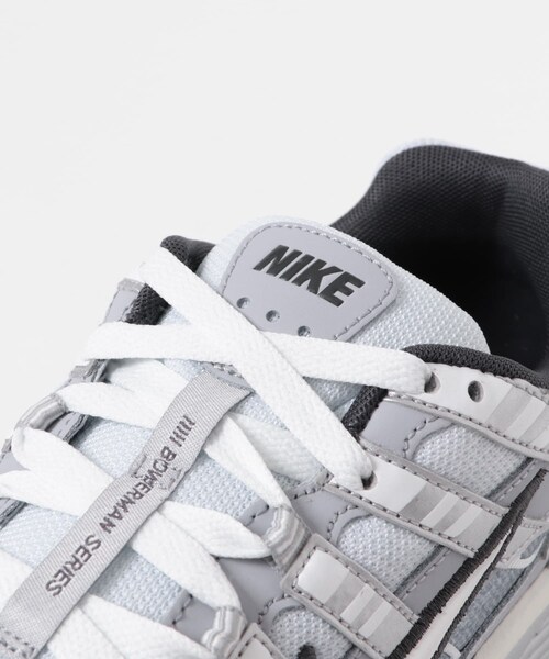 URBAN RESEARCH DOORS(アーバンリサーチドアーズ)の「NIKE P-6000(スニーカー・メンズ・M.SILVER・26/26.5/27/27.5/28/28.5)」の11枚目の写真